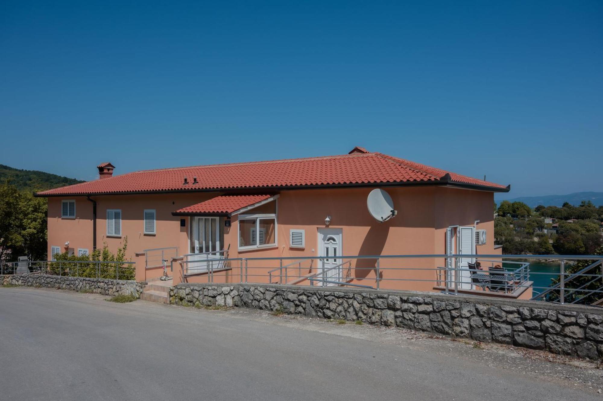 Alex Apartment Drenje  Екстериор снимка